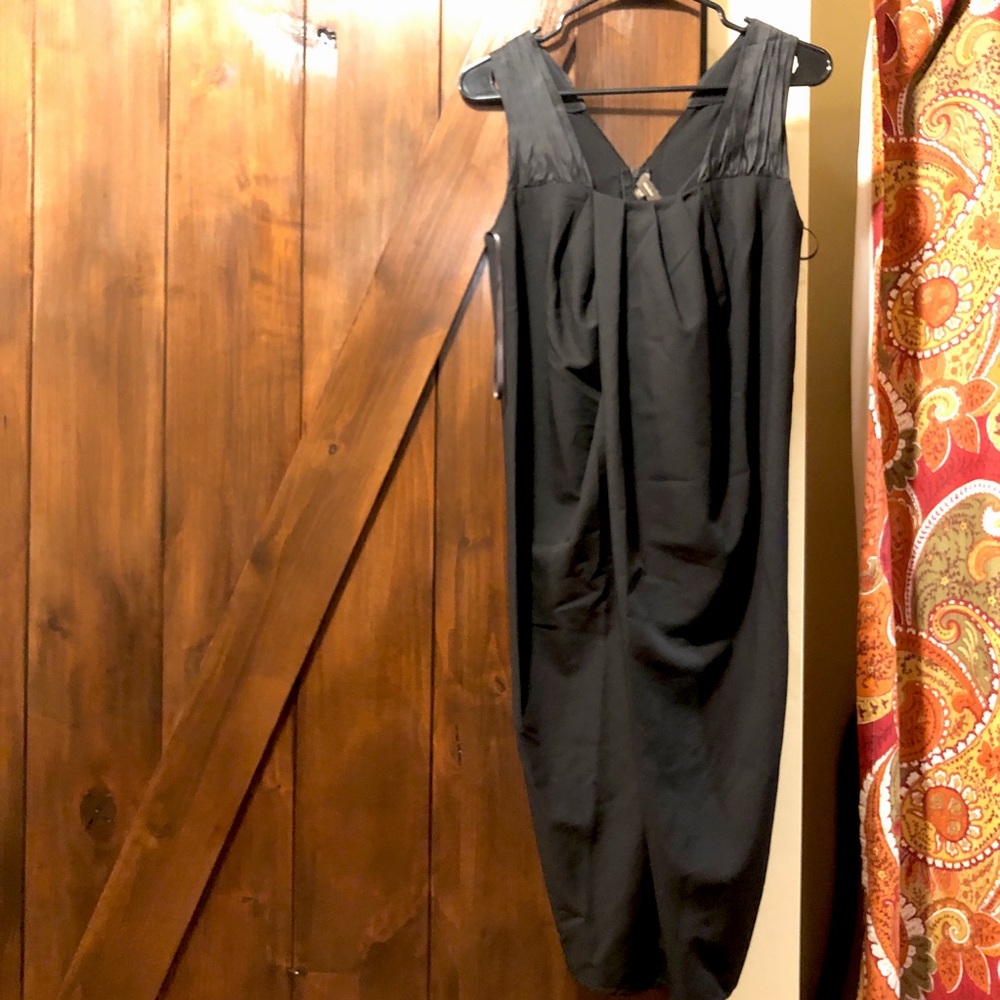 Vera Wang casual dress